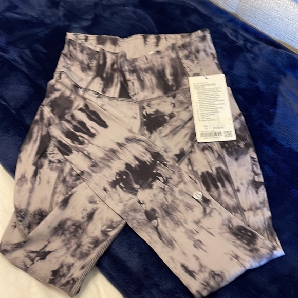 Lululemon fast and free tight 25 inch size 4 Brand new - Picture 4 of 5